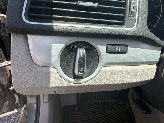 2013 Volkswagen Passat 2.5 SE