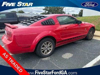 2005 Ford Mustang V6 Deluxe