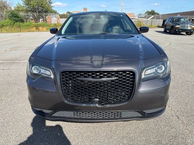 2022 Chrysler 300 Touring