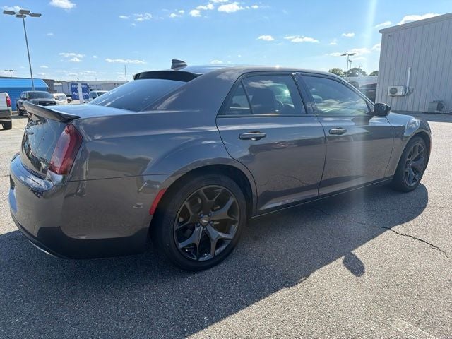 2022 Chrysler 300 Touring