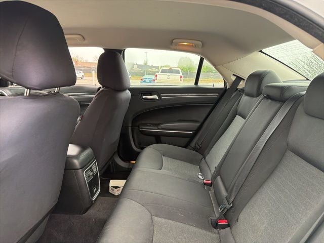 2018 Chrysler 300 Touring