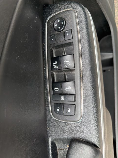 2018 Chrysler 300 Touring