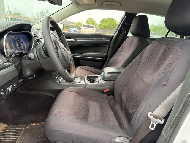 2018 Chrysler 300 Touring