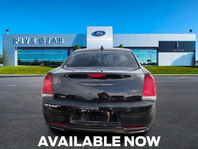 2021 Chrysler 300 Touring