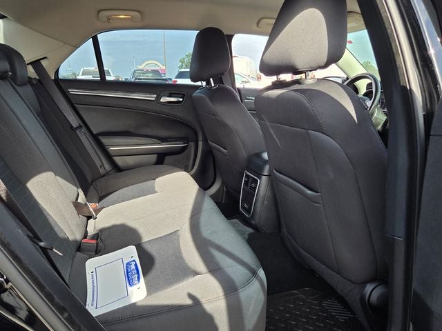 2021 Chrysler 300 Touring