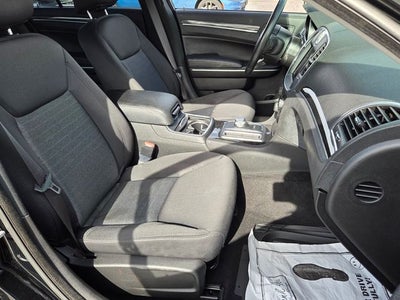 2021 Chrysler 300 Touring