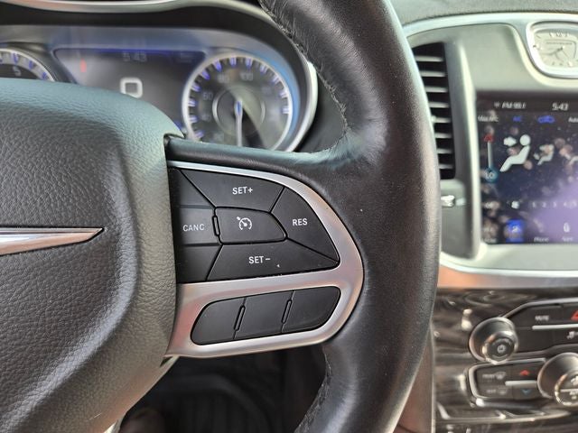 2021 Chrysler 300 Touring