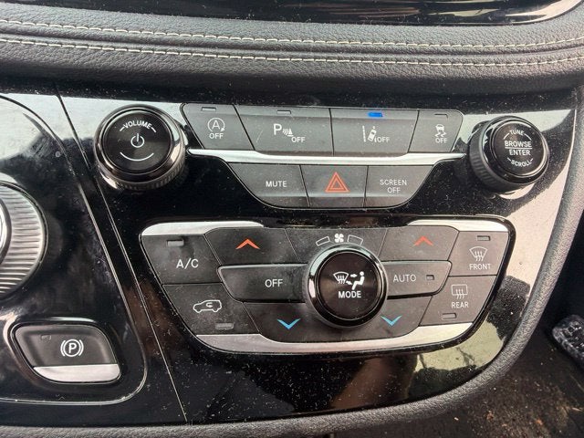 2021 Chrysler Pacifica Touring