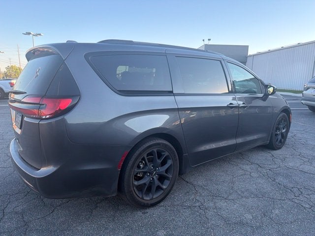 2021 Chrysler Pacifica Touring