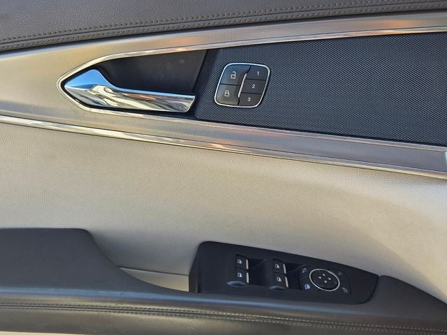 2016 Lincoln MKX Select