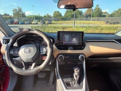 2022 Toyota RAV4 LE