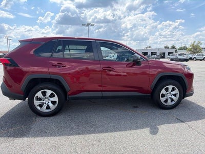 2022 Toyota RAV4 LE