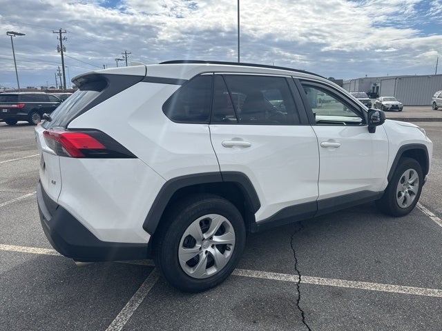 2020 Toyota RAV4 LE