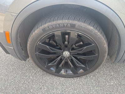 2020 Volkswagen Tiguan 2.0T SE R-Line Black