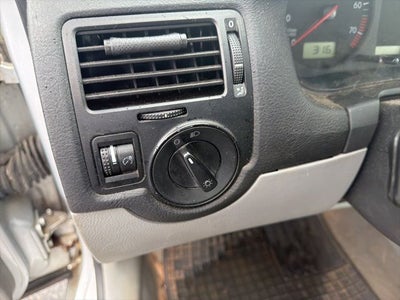 2002 Volkswagen Jetta GLS 1.8