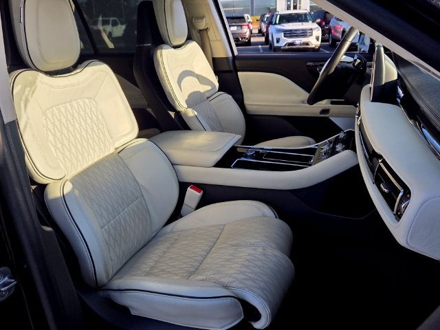 2023 Lincoln Aviator Black Label