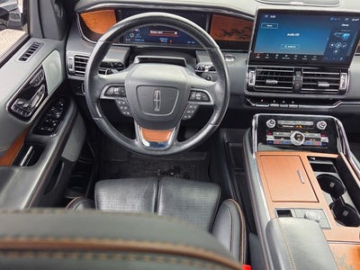 2024 Lincoln Navigator Black Label