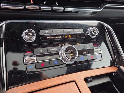 2024 Lincoln Navigator Black Label