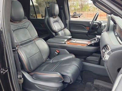2024 Lincoln Navigator Black Label