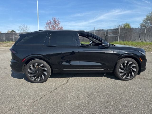 2025 Lincoln Nautilus Reserve