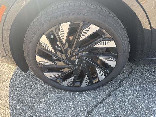 2025 Lincoln Nautilus Reserve