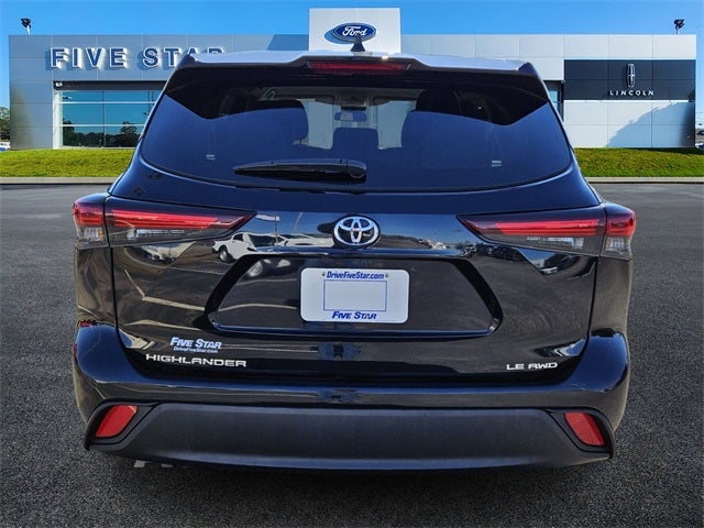 2024 Toyota Highlander LE