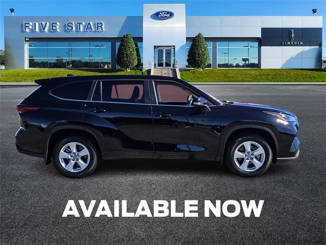 2024 Toyota Highlander LE