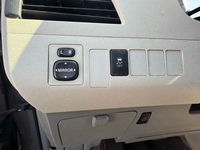 2014 Toyota Sienna LE 8 Passenger
