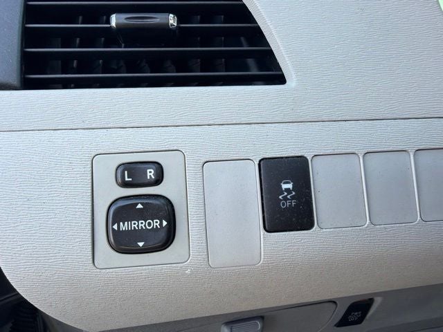 2013 Toyota Sienna SE 8 Passenger
