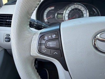 2013 Toyota Sienna SE 8 Passenger
