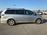 2013 Toyota Sienna SE 8 Passenger