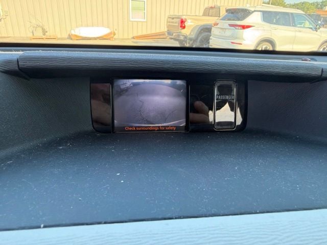 2013 Toyota Sienna SE 8 Passenger
