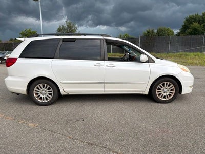 2008 Toyota Sienna XLE