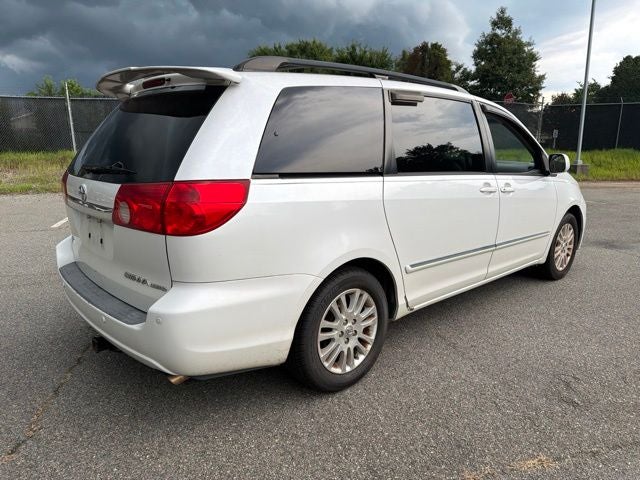 2008 Toyota Sienna XLE