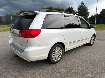 2008 Toyota Sienna XLE