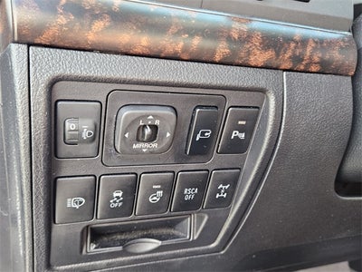 2013 Toyota Land Cruiser Base