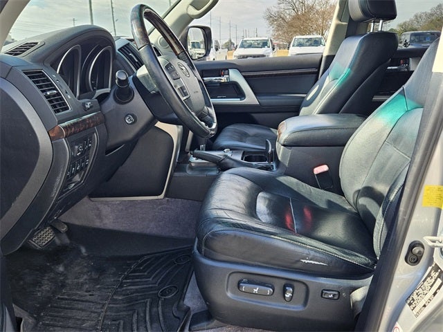 2013 Toyota Land Cruiser Base