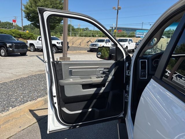 2017 RAM 1500 SLT