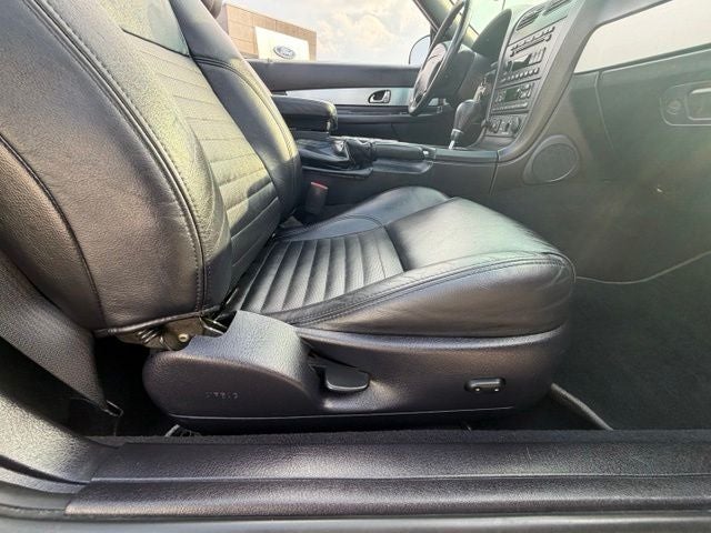 2003 Ford Thunderbird Base