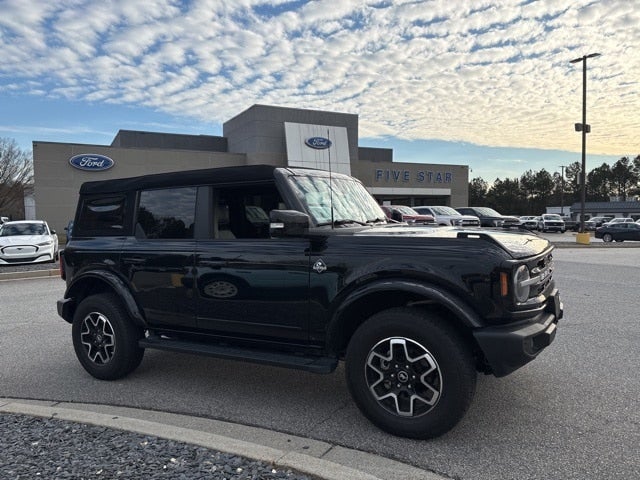 2024 Ford Bronco Outer Banks