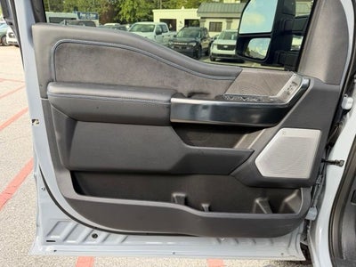 2025 Ford F-250SD Platinum