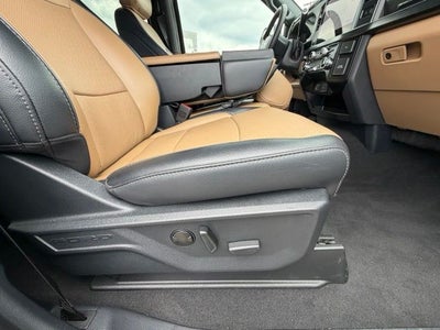 2025 Ford F-450SD Lariat DRW