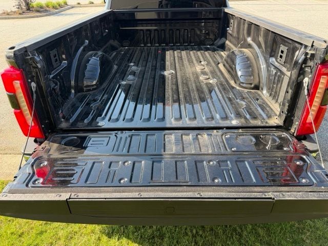 2025 Ford F-450SD Lariat DRW