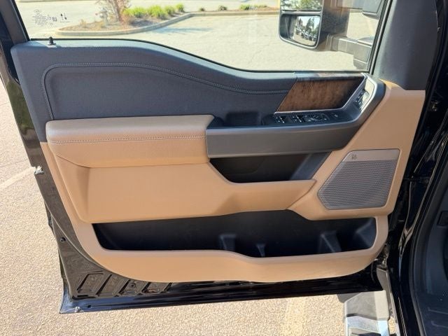 2025 Ford F-450SD Lariat DRW