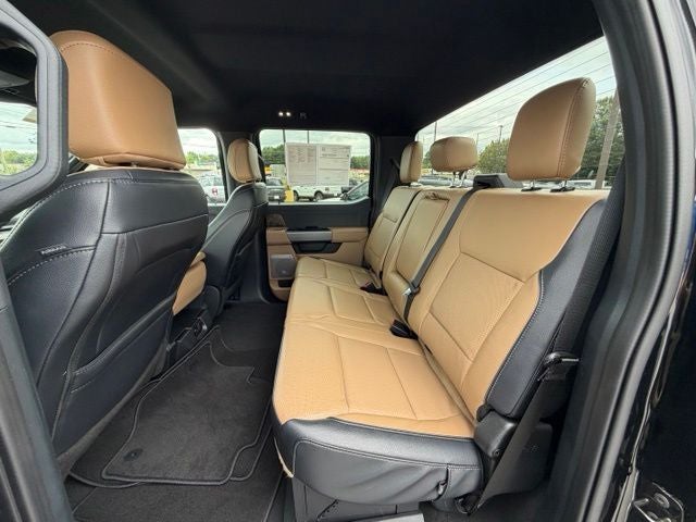 2025 Ford F-450SD Lariat DRW