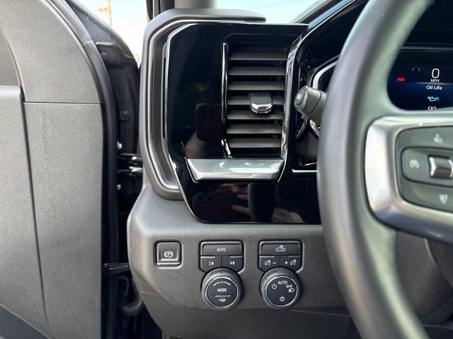 2024 Chevrolet Silverado 1500 LT LT1