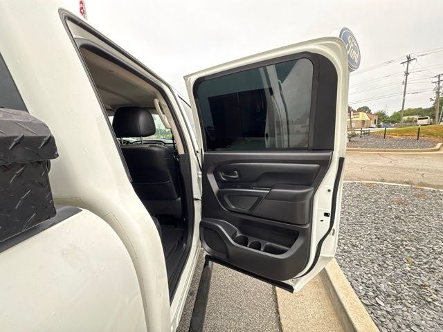 2017 Nissan Titan S