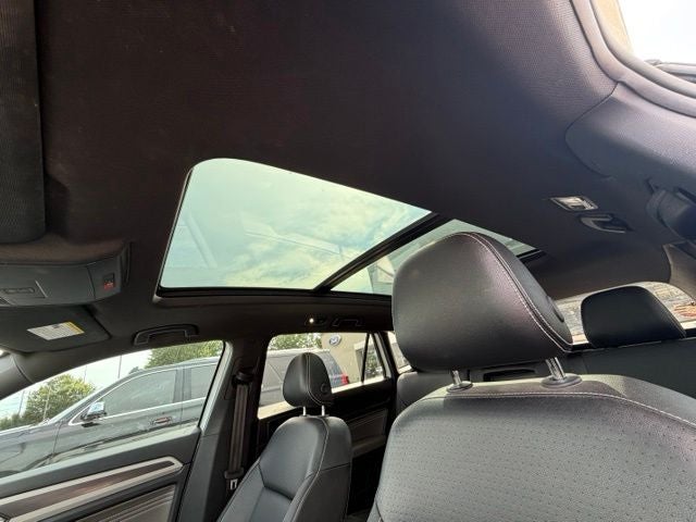 2022 Volkswagen Atlas Cross Sport 2.0T SEL