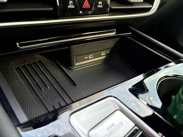 2025 Volkswagen Atlas Cross Sport 2.0T SEL Premium R-Line