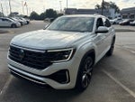 2025 Volkswagen Atlas Cross Sport 2.0T SEL Premium R-Line